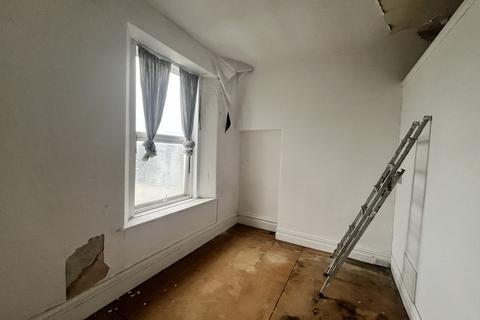 undefined, Flat 3, 207 Stuart Road, Plymouth, Devon PL1 5LQ