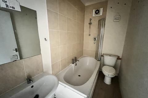 undefined, Flat 3, 207 Stuart Road, Plymouth, Devon PL1 5LQ