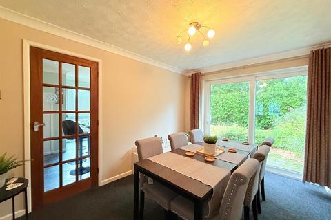 4 bedroom detached house for sale, Sherwood Avenue, Ferndown