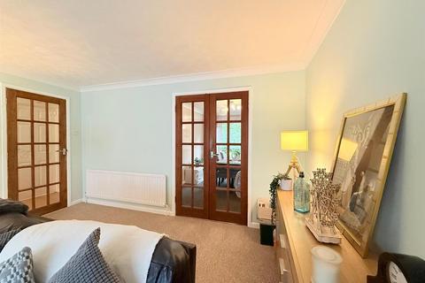4 bedroom detached house for sale, Sherwood Avenue, Ferndown