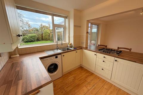 3 bedroom semi-detached house to rent, Allport Road, Bromborough CH63