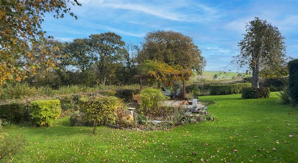 Garden 2.jpg