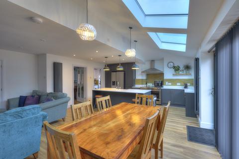 4 bedroom detached house for sale, Brunell Drive, Upton, Northampton, NN5