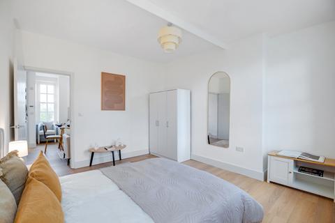 3 bedroom flat for sale, Marshalsea Road, Borough, London, SE1