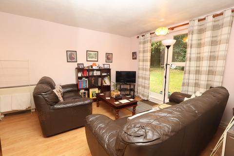 undefined, Urmston Lane, Stretford, M32