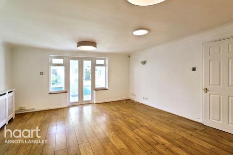 Stewart Close, Abbots Langley