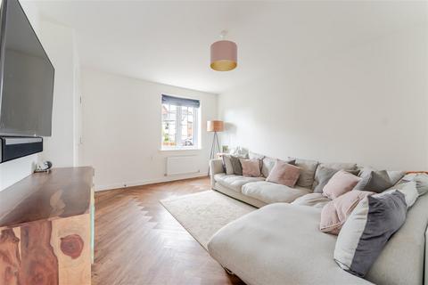undefined, Modern family home offering three double bedrooms, situated within the popular Chestnut Park, Yatton