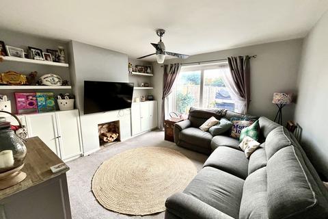 3 Woodgate Avenue, Chessington, KT9 2QJ