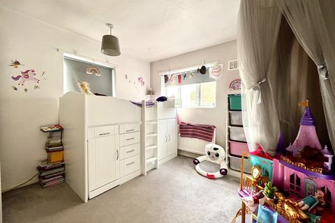 3 Woodgate Avenue, Chessington, KT9 2QJ