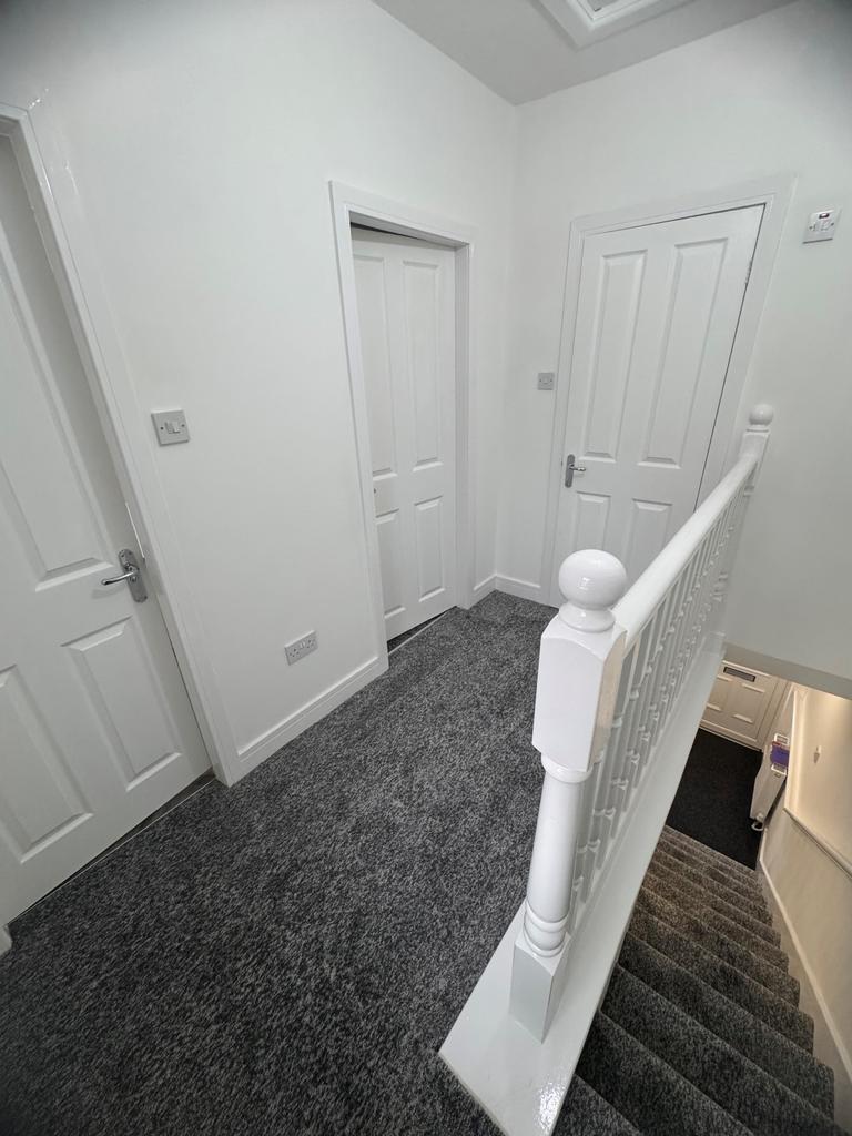 Landing stairs