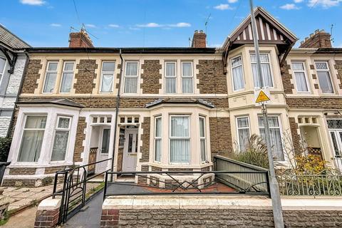 3 bedroom terraced house for sale, Moorland Road, Splott, Cardiff, CF24