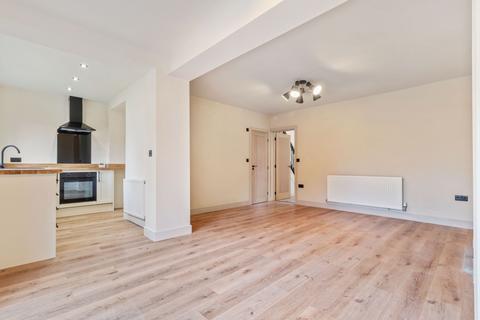 3 bedroom semi-detached house for sale, Victoria Avenue, Grappenhall, WA4