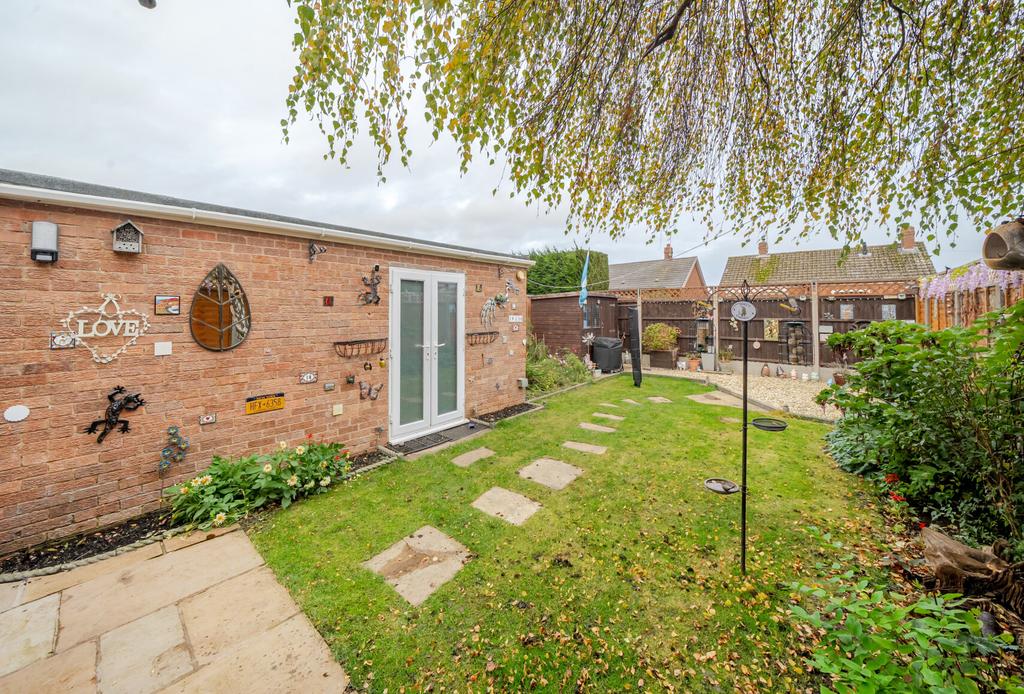 1371947-5-6908e60...