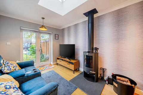 3 bedroom semi-detached house for sale, Knights Way, Gloucestershire GL20