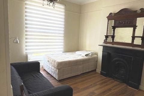 House share to rent, Camden Park Road, London, NW1