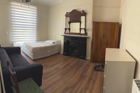 House share to rent, Camden Park Road, London, NW1