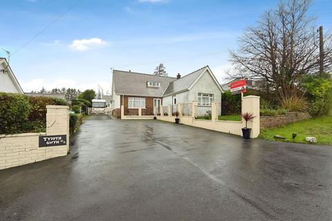 5 bedroom detached bungalow for sale, Rhydargaeau Road, Carmarthen SA32
