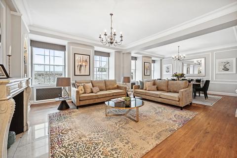 Grosvenor Square, Mayfair, London, W1K