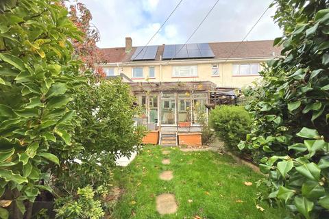 3 bedroom terraced house for sale, South Bank Road, East Cowes