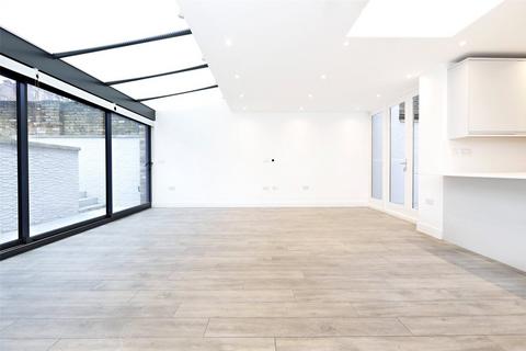 undefined, Fellows Road, London, NW3