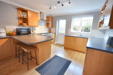4 bedroom detached house for sale, Rudyard Close, Stone