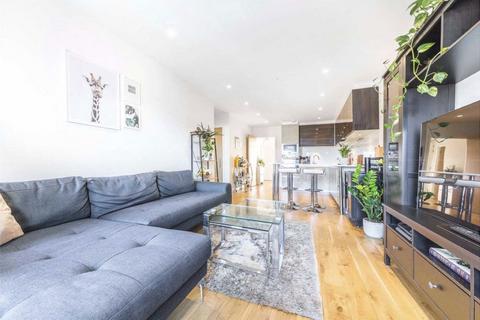 2 bedroom flat for sale, Rathbone Market, London E16