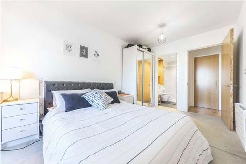 2 bedroom flat for sale, Rathbone Market, London E16