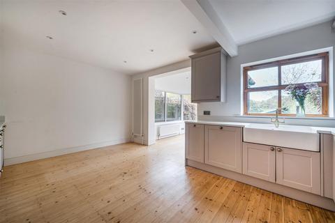 undefined, New Road, Camelsdale, Haslemere