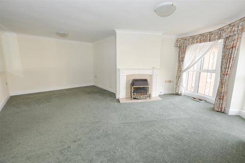 2 bedroom apartment for sale, Colne Road, Cromer