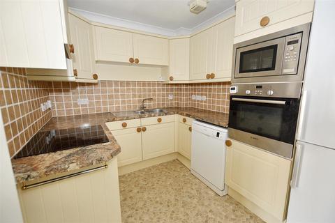 2 bedroom apartment for sale, Colne Road, Cromer