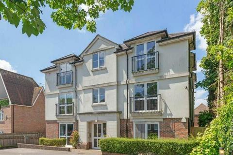 2 bedroom flat for sale, Grove Road, Burgess Hill