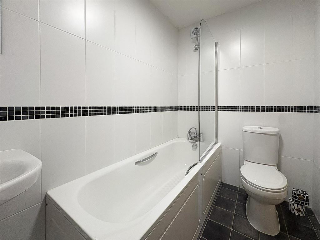 Bathroom-1.jpg