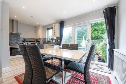 undefined, Clayton Road, Isleworth TW7