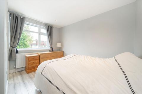 11 Clayton Road, Isleworth, TW7 6LE