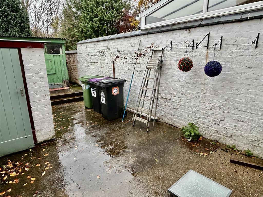 Yard.JPG