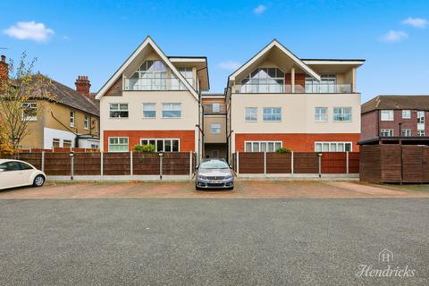 2 bedroom flat for sale, St. Hildas Mews, Westcliff-on-sea, SS0 8