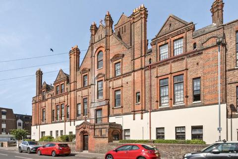 2 bedroom apartment for sale, Lawrence Road, Southsea, Hampshire, PO5 1PF