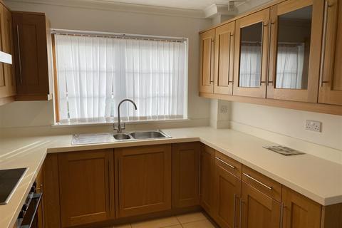 4 bedroom detached house to rent, Lanesfield Park, Evesham