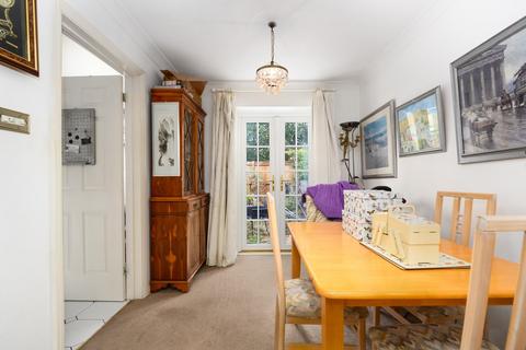 undefined, Aspen Square, Weybridge, KT13