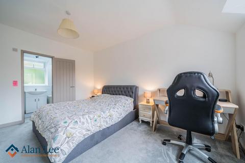 undefined, Hazlemere Avenue, Macclesfield, SK11 8LZ