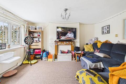 undefined, Neatshead Garth, Bransholme, Hull, HU7 4NL