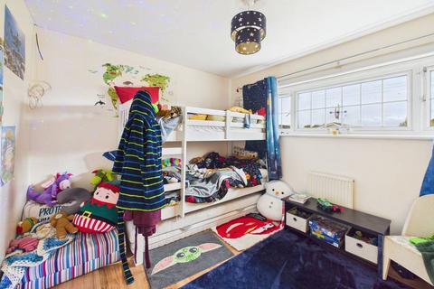 undefined, Neatshead Garth, Bransholme, Hull, HU7 4NL