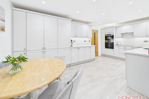 3 bedroom detached house for sale, Cherry Dale Road, Broughton, Chester