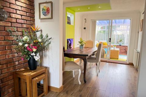3 bedroom semi-detached house for sale, Hope Farm Road, Ellesmere Port CH66
