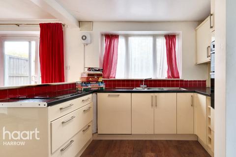 Breakspear Road, Ruislip