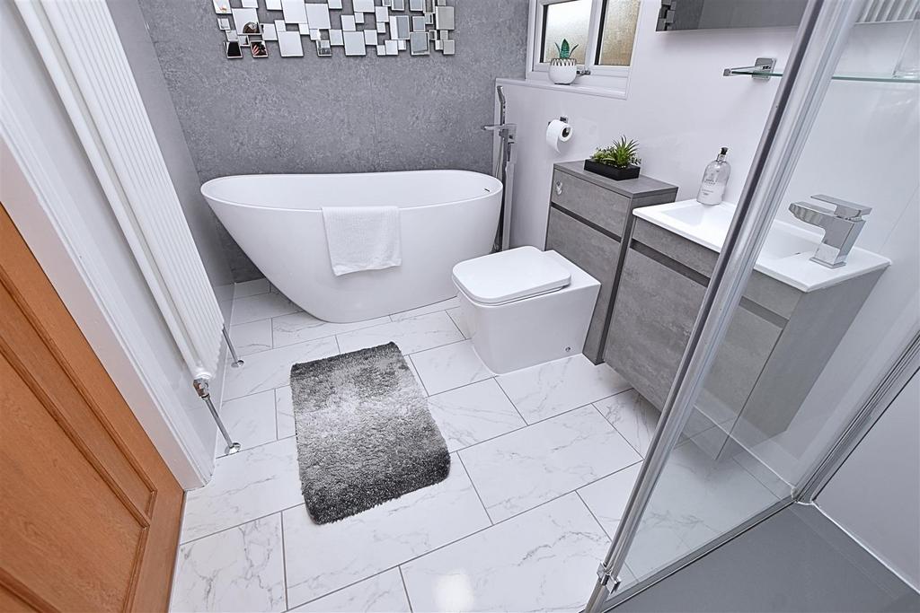 Family bathroom