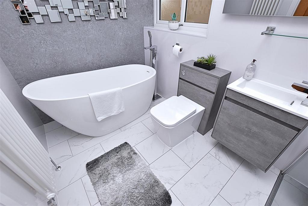 Family bathroom