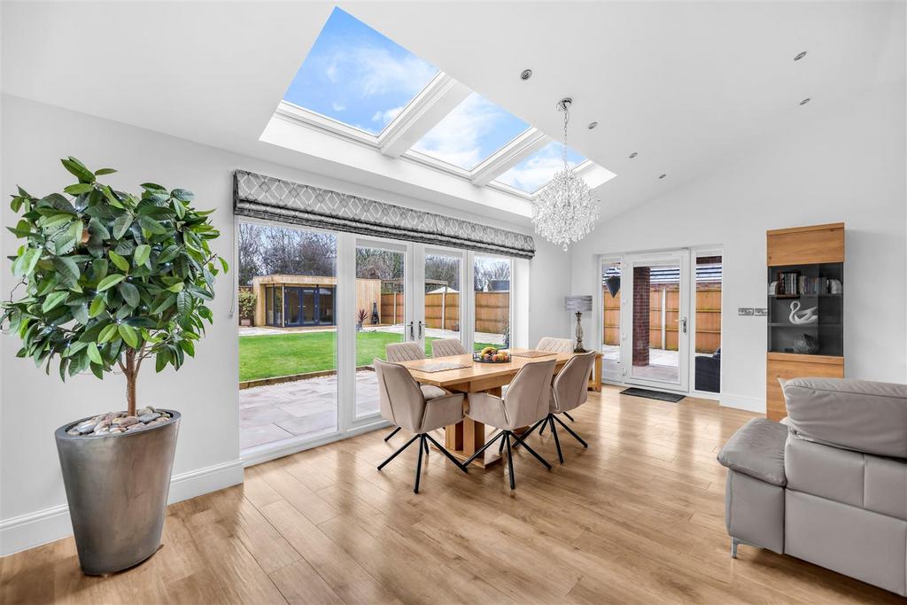 Living dining kitchen