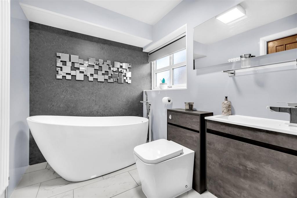 Family bathroom