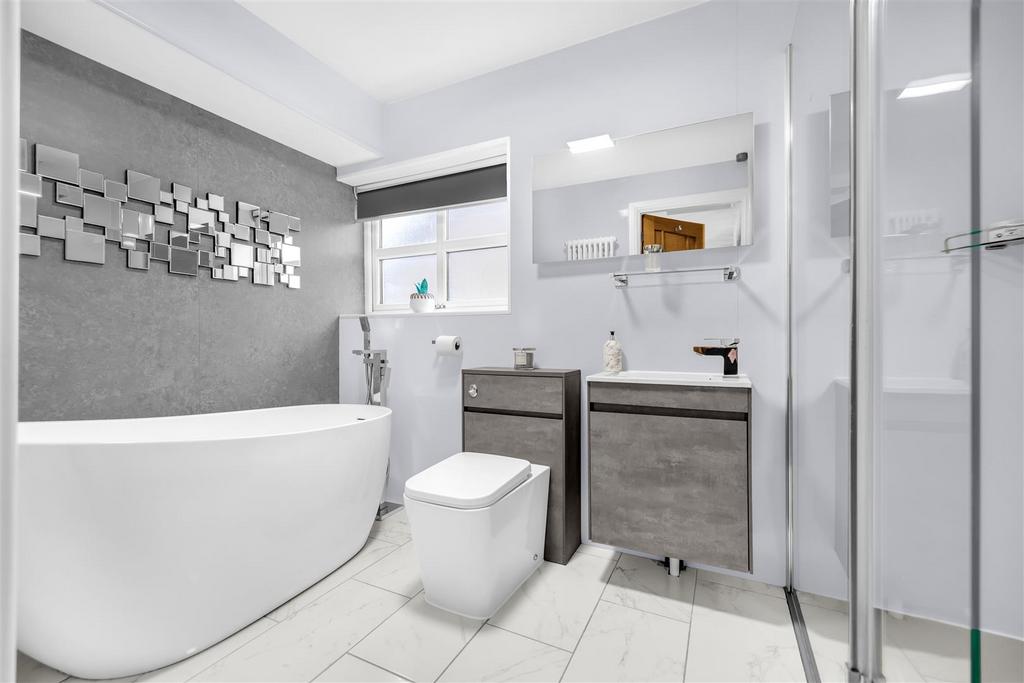 Family bathroom